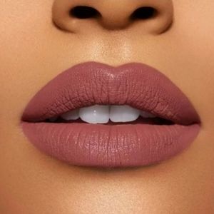Kylie Cosmetics Makeup - Kylie Lipstick Twenty Kylie Cosmetics Makeup - Kylie Lipstick Twenty